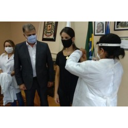 ESPERANÇA: Campo Largo começa a vacinação contra Covid-19